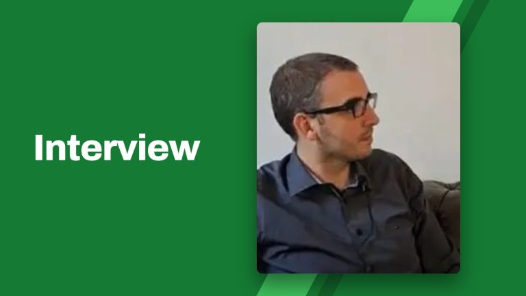 Ismaïl Ben Lamine, directeur du pôle Data Intelligence de Kwanzeo, pendant l'interview filmée sur la Modern Data Platform