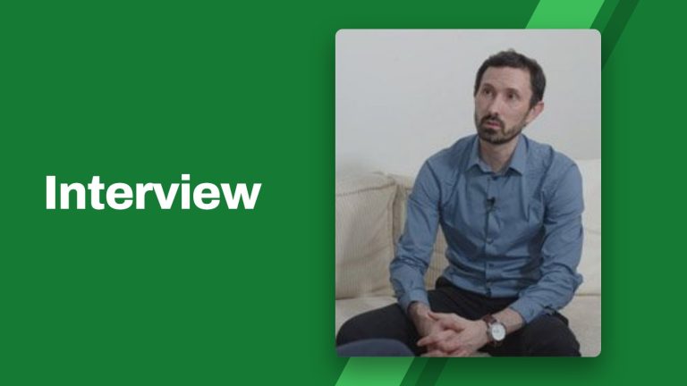 Stéphan Verdier, directeur du pôle Data Management de Kwanzeo, pendant l'interview filmée sur les référentiels de données MDM